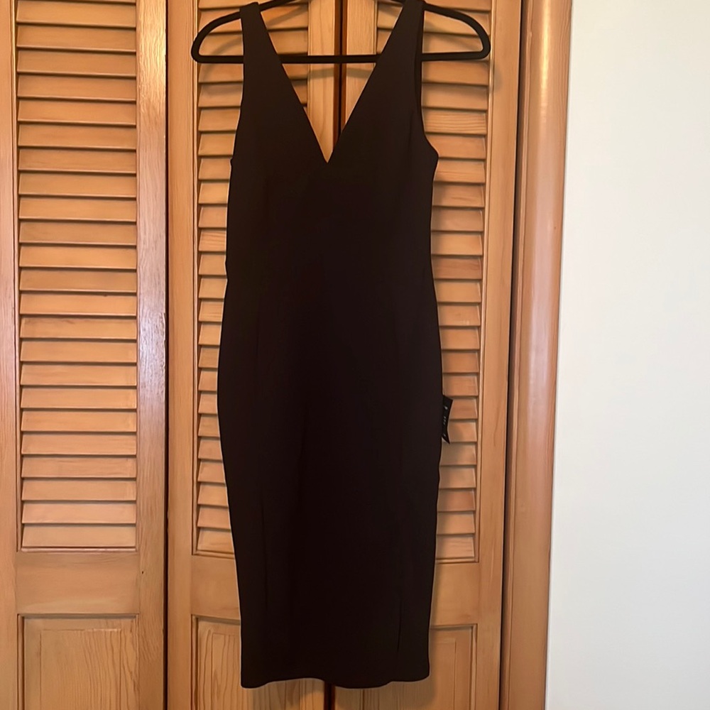 Lulu’s Iconic Moment Black Midi Dress- Size Medium NWT